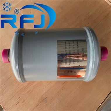 Kruvi kompressori väline õlifilter